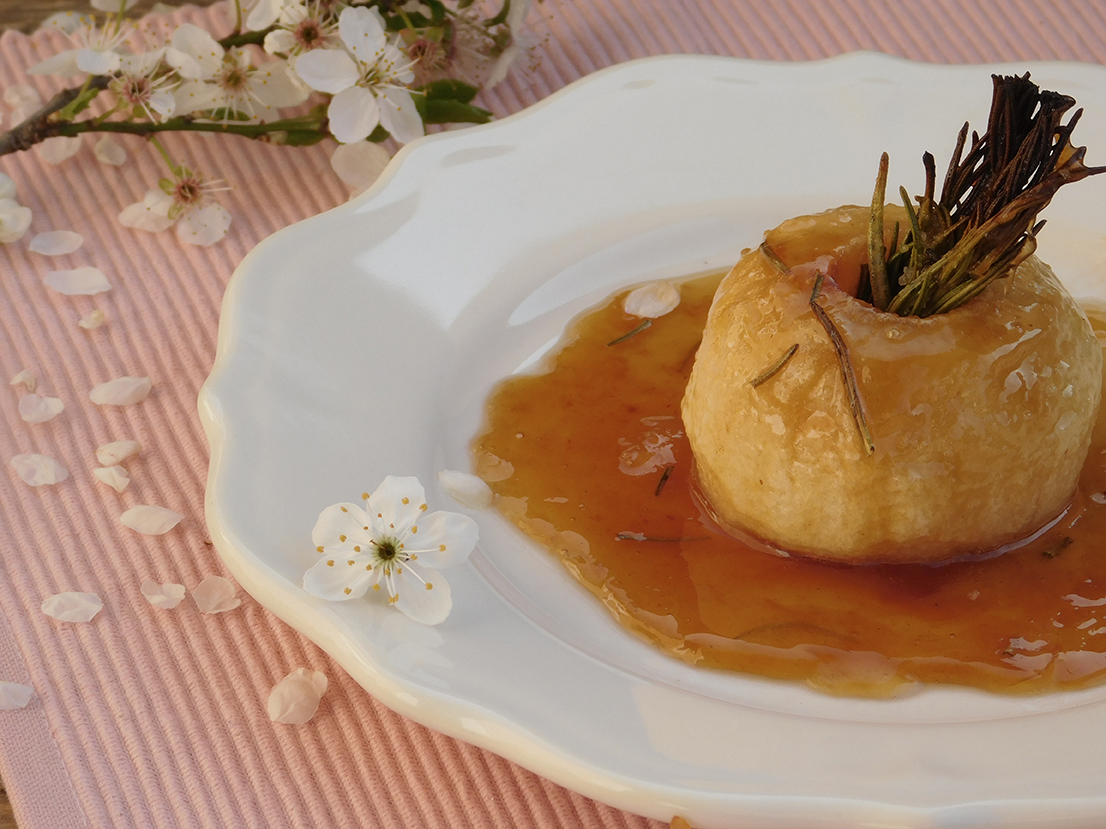 Recette de pomme rotie caramel romarin bio